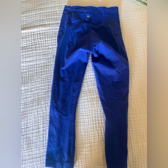 Royal Blue LuLu Lemon legging - Picture 2 of 3